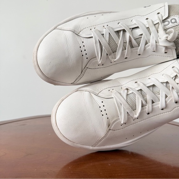 On Cloud The Roger Advantage Men White Sneakers | US 11 - Picture 5 of 9